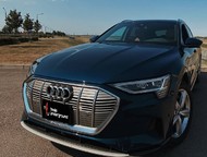 Audi E-tron Premium Plus